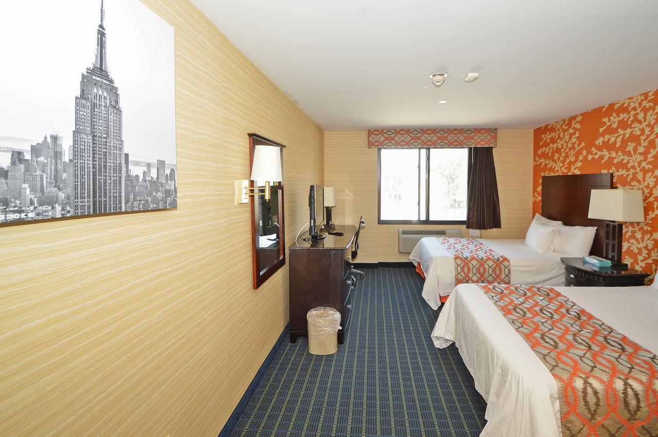 โรงแรมโคโรนา นิวยอร์ก - ลาการ์เดียแอร์พอร์ต ภายนอก รูปภาพ
